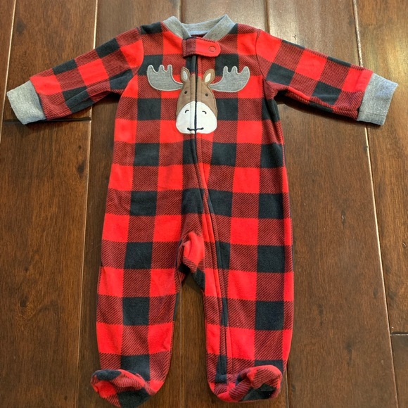 Set of 2 Carter’s Baby Boy fleece pajamas, 3 months - Picture 2 of 3